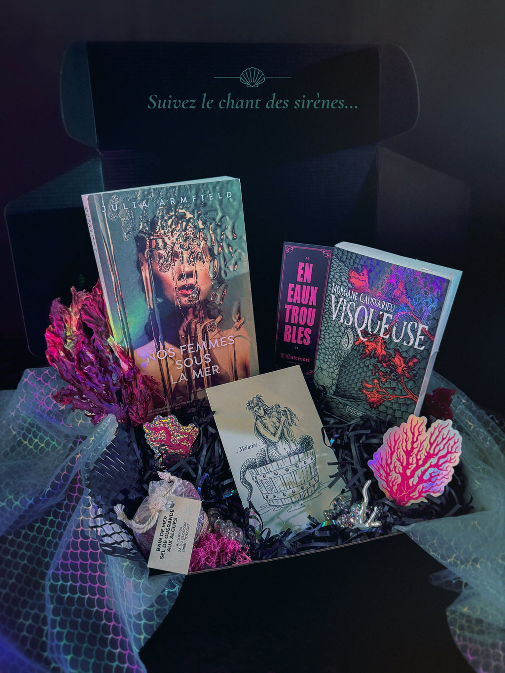 HORROR BOX 002 — EN EAUX TROUBLES